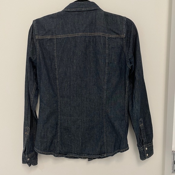✨TNA DENIM SHIRT✨ with button up snaps - Picture 3 of 3